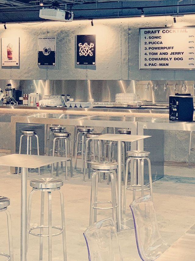 Sleep No More Cafe