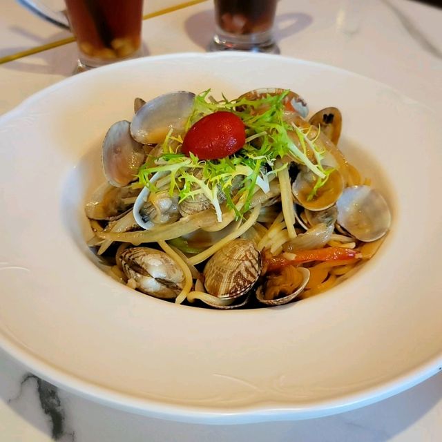 情人節之選💖 美味心太軟＆窩夫🥰抵食好坐旺角樓上Cafe😆 