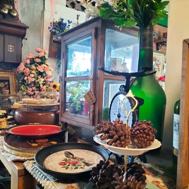 คาเฟ่ อองชองเต