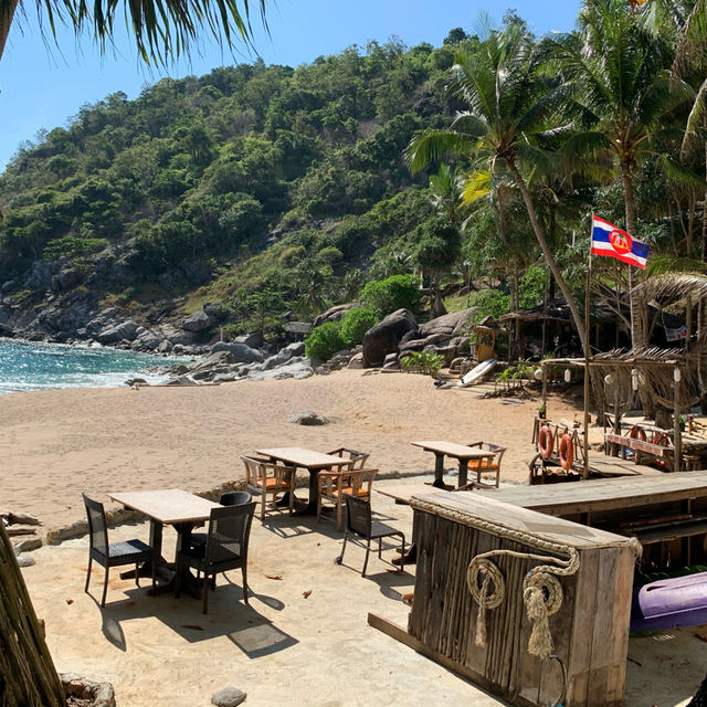 หาดนุ้ย ที่ลับๆ ในภูเก็ต ไปไม่ยากแต่ก็ไม่ง่าย