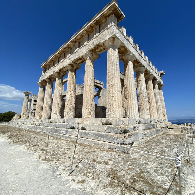 The beautiful island of Aegina and the majestic Temple of Aphaia