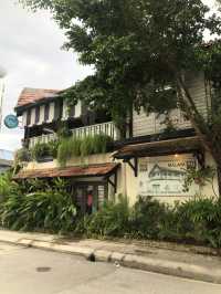 beautiful storefront and alleys - a perfect photospot