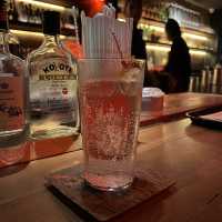 방콕의 분위기가 미쳐버린 bar, Thaipioka