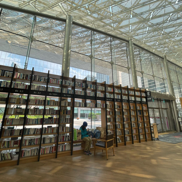ビョルマダン図書館