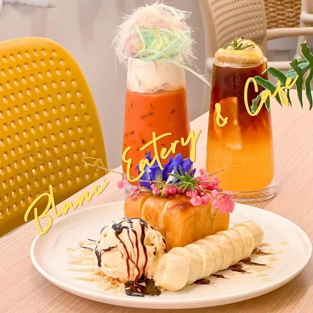 🫖 Blanc Eatery & Cafe คาเฟ่สไตล์มินิมอล