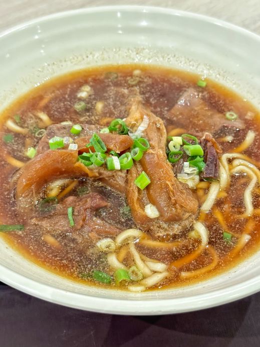 台湾・台北】牛肉麺フェスティバルで金賞受賞の牛肉麺 | Trip.com 台北駅