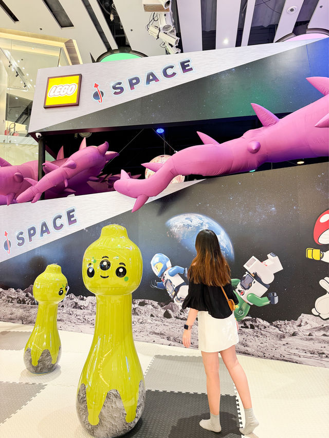 香港打卡｜ 𝗟𝗘𝗚𝗢®外星小生物登陸荃灣👽