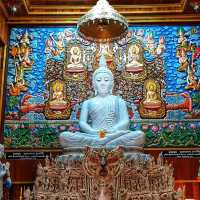 เยือนย่านพุทธสถานศิลป์แห่งเมืองเพชร