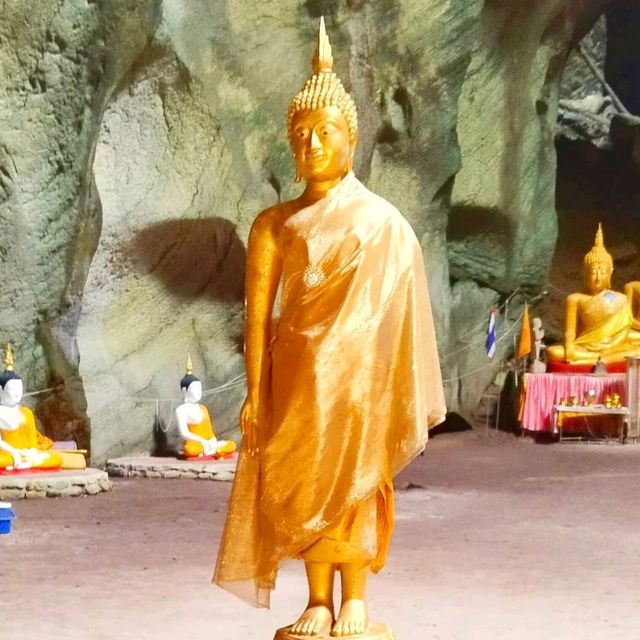 วัดเขาขุนพนมวัดเก่าแก่ 🙏🙇‍♀🎁