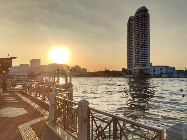  🌳 สวนสันติชัยปราการ