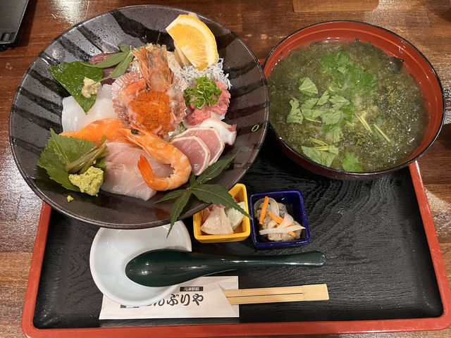 伊豆海鮮 どんぶりや@伊豆🐟