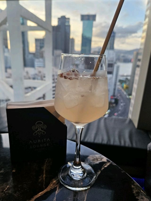 全港獨有的水母酒吧餐廳