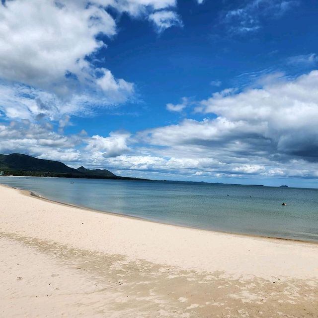 หาดสะพลี ชุมมพร