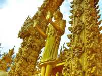 เที่ยวชมโบสถ์สีทองสวยงามมากณ ฉะเชิงเทรา