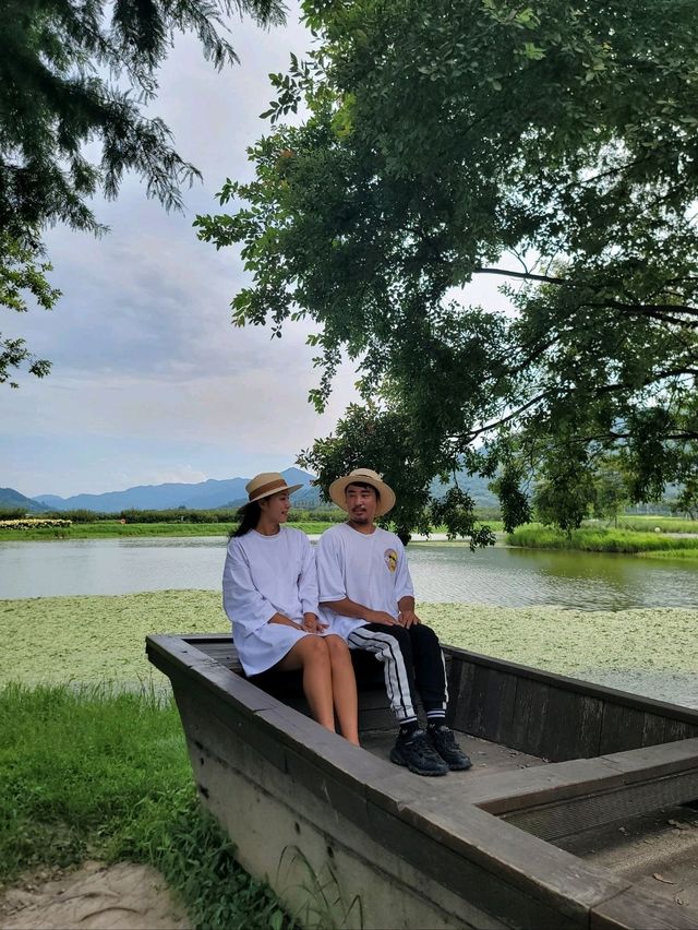 유럽수국이 예쁘게 피어나는 하동 동정호💚