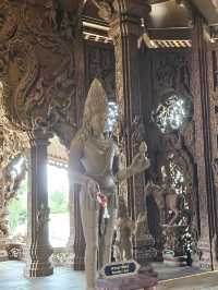 The Sanctuary of Truth: A Masterpiece of Art and Philosophy in Pattaya