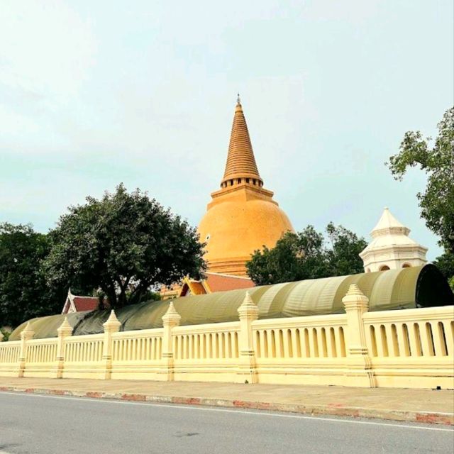 Phra Pathom Chedi Temple