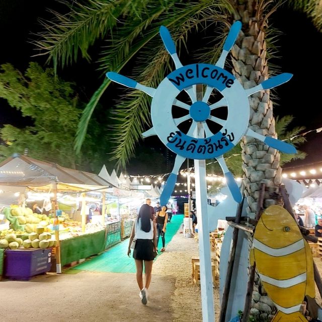 ตลาดนั่งชิลแห่งใหม่ในพัทยา