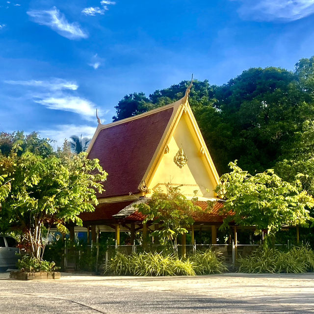 Buddhist Temple @Saiburi 