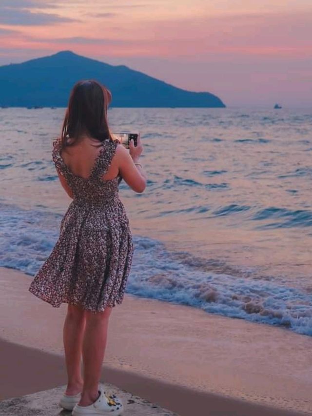 หาดบางเสร่ ชมพระอาทิตย์ตกสุดโรแมนติก 🥰