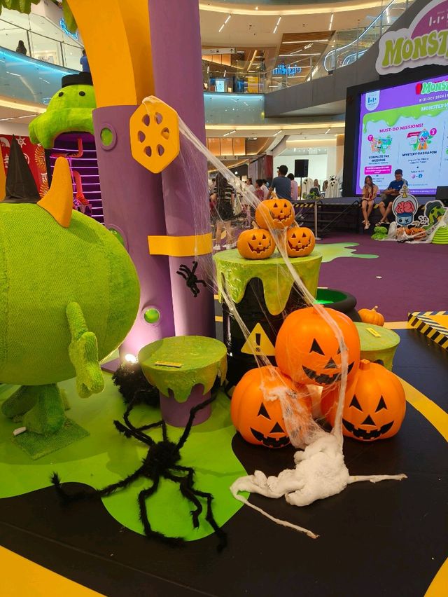 Joyful Halloween Festival at LaLaport Mall