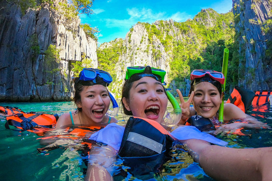 フィリピン】コロン島の絶景スポット Twin Lagoon | Trip.com コロン