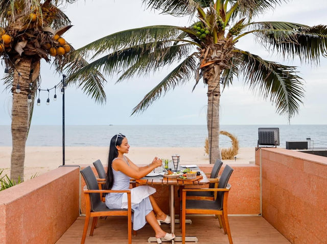 Ace of Hua Hin Resort รีสอร์ทหรูริมทะเลหัวหิน