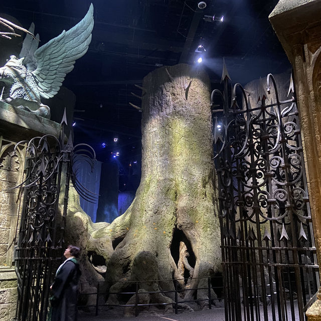 Warner Bros the making of Harry Porter studios ( Japan )