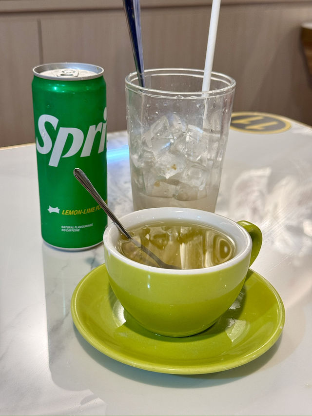 《長沙灣抵食酸菜魚》