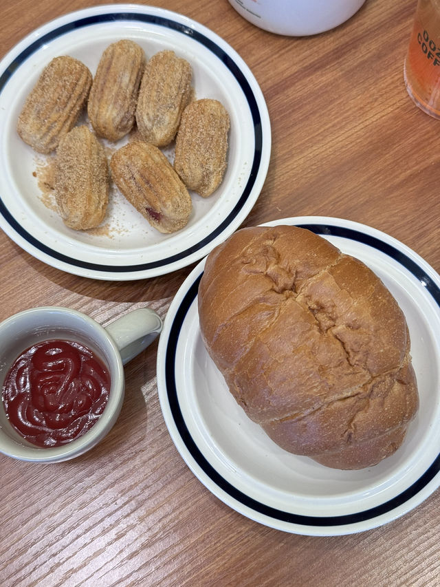 상무지구 소금빵이 맛있는 카페,우지커피상무점