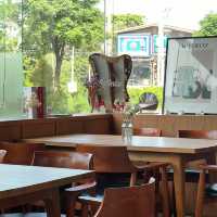 So Into cafe & eatery, เชียงใหม่ 🌸🌼🪻