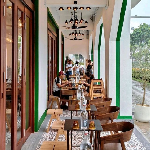 【シンガポール旅】ホットコーヒーで午後の雰囲気を楽しむ