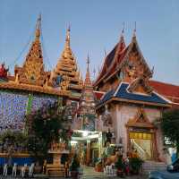 ขอพรสิ่งศักดิ์สิทธิ์ที่วัดขุนจันทร์