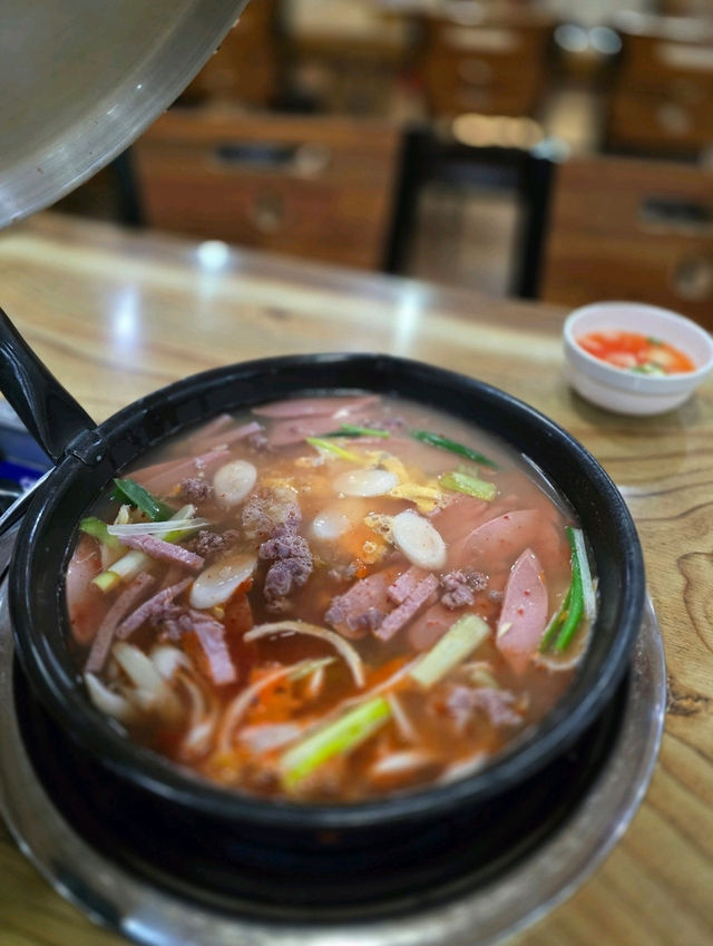 국내여행 대전을 여행하다가 들려보면 좋은 부대찌개 맛집 최네집