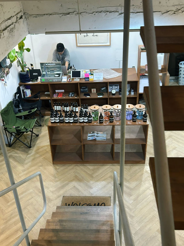 포근하고 세련된 분위기가 공존하는 청주 카페&편집샵 캡쳐🩵