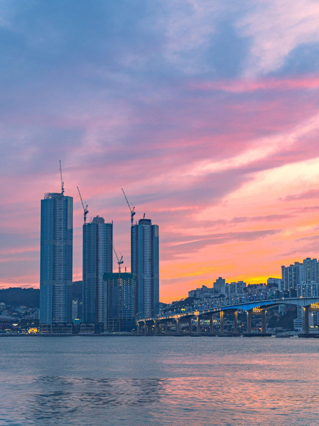 영도 흰여울문화마을의 불타는 노을🧡