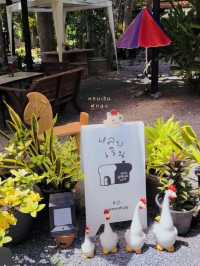 หลบเริน คาเฟ่ บ้านไม้ เหมือนมากินกาแฟบ้านเพื่อน