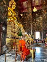 Exploring Bangkok’s Oldest Temple – Wat Pho