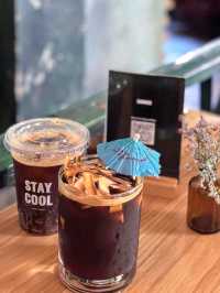 藏身石龍軍路上的百年老宅咖啡店 Sarnies Bangkok