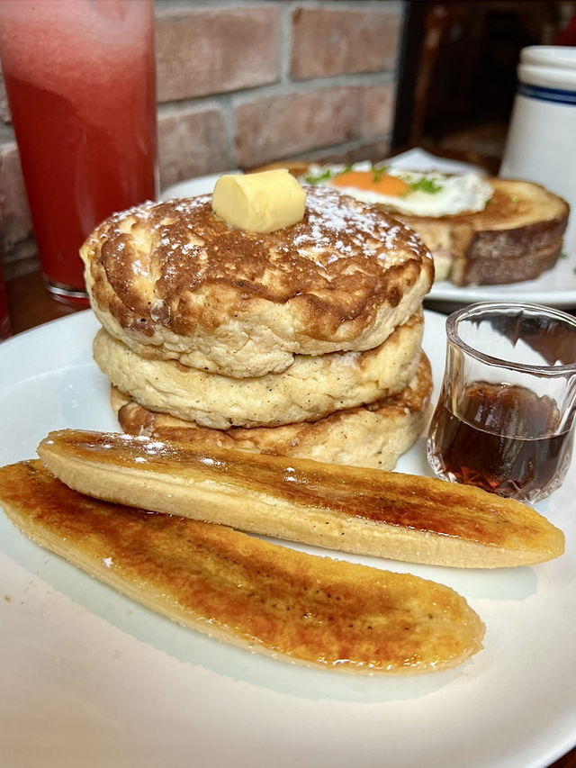 Manila Trip: Brunch at Wildflour Restaurant