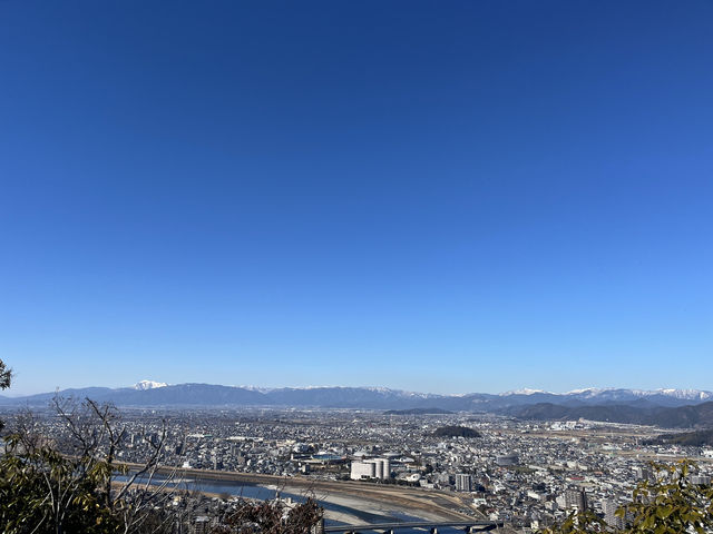 歴史と自然が交差するスポット！金神社と岐阜城で岐阜の魅力を堪能しよう