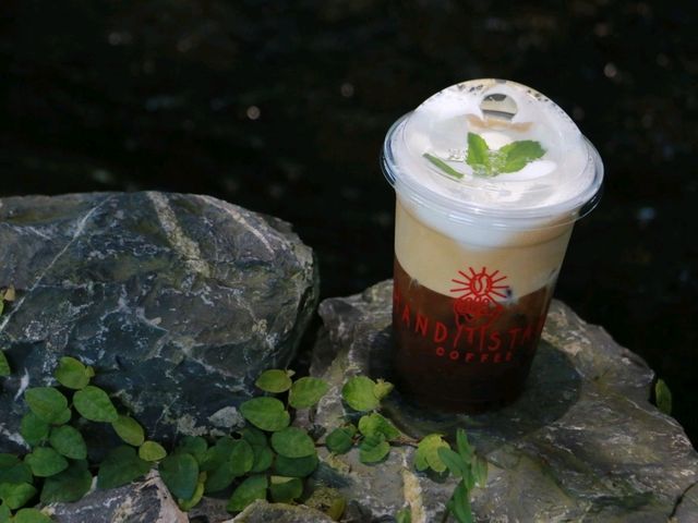 Hand Stand Coffee 