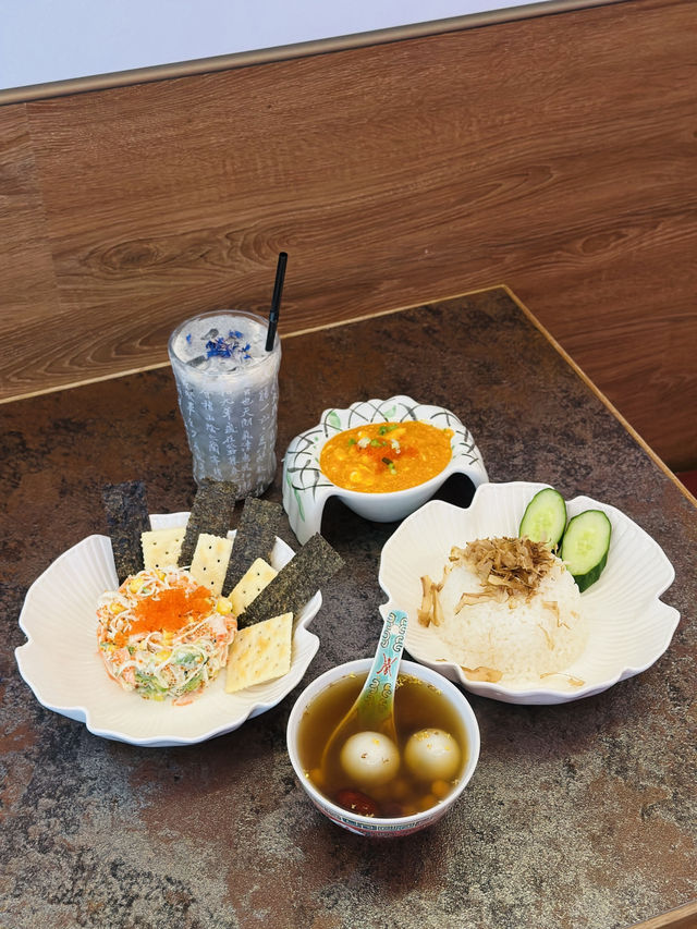 A Taste of Tradition at Xuan Café — Where Heritage Meets Comfort 🥢✨