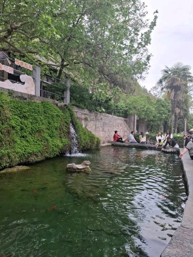 洛陽龍門石窟