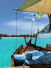 Zanzibar’s Hidden Gem: Sunset, Dolphins & Snorkeling Near Mnemba Island