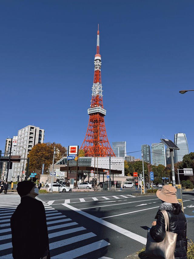 Tokyo Tower หอคอยสีแดงสุดคลาสสิค