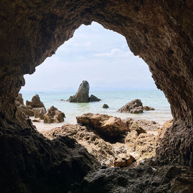 อ่าวเขาควาย เกาะพยาม