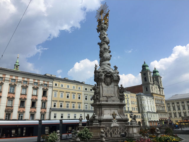 เที่ยวชม Hauptplatz ใน Linz ลินทซ์