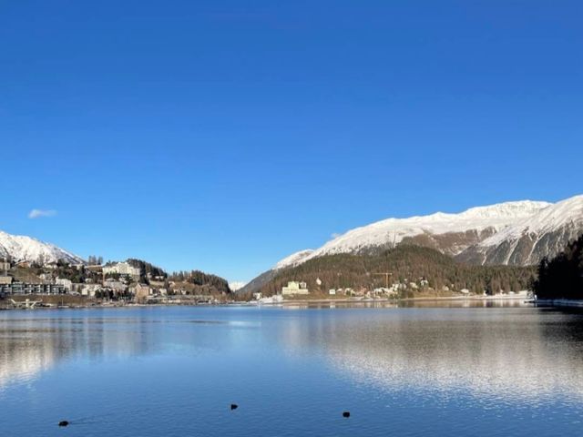 瑞士-聖莫里茲湖，滑雪度假勝地與冬奧馬球舉辦之處