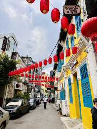 Sweet Escape: A Cool Pause at ManisKL, Hidden in the Heart of Chinatown